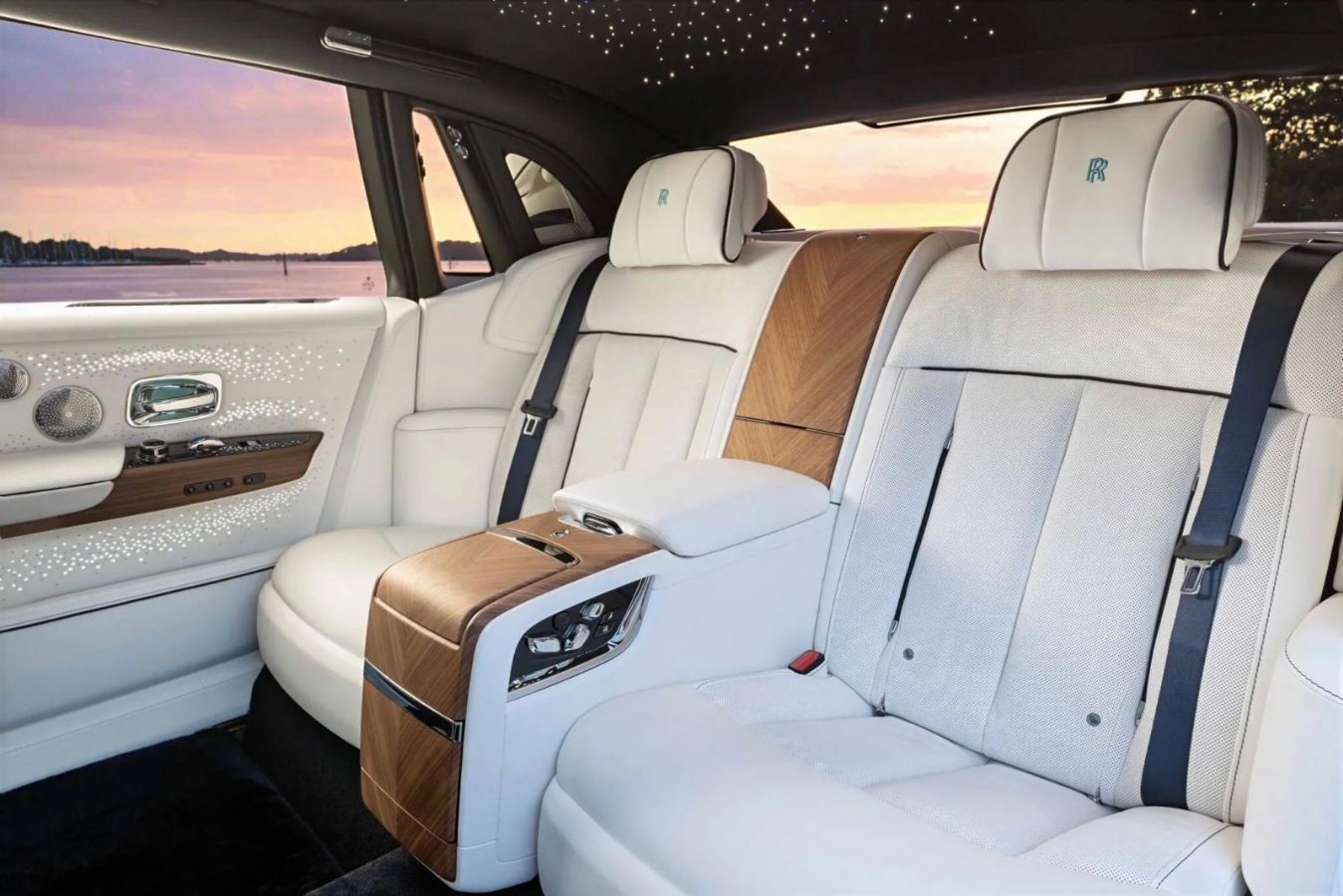 Η νέα Rolls-Royce Phantom Regatta είναι ένα «γιοτ» για την άσφαλτο!